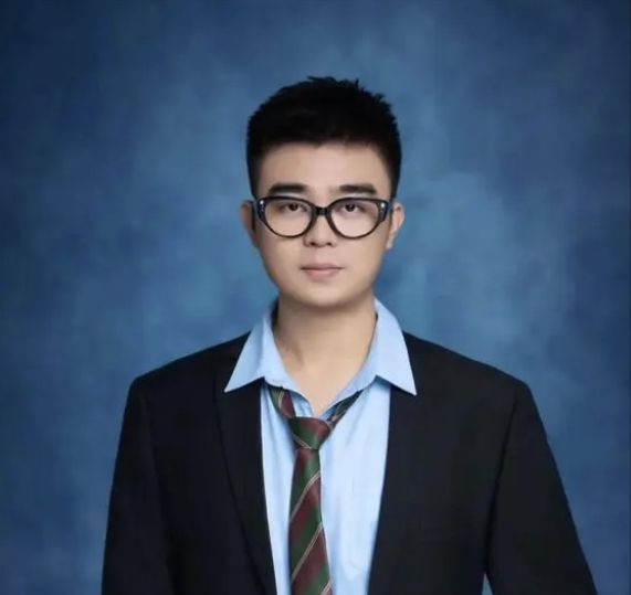 95后科研新星簡(jiǎn)歷曝光，4個(gè)博士2個(gè)博后，官方暫停與其聘任關(guān)系