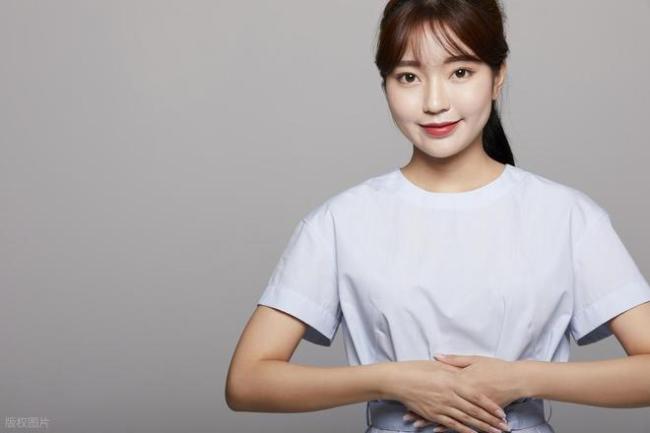 211大學招聘沒編制，兩個女生找不到工作，護理學本科不好就業？