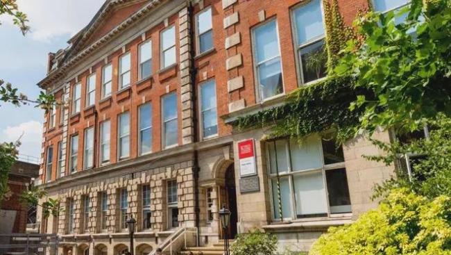 最適合國內雙非學生去沖的幾所英國QS前百學校!